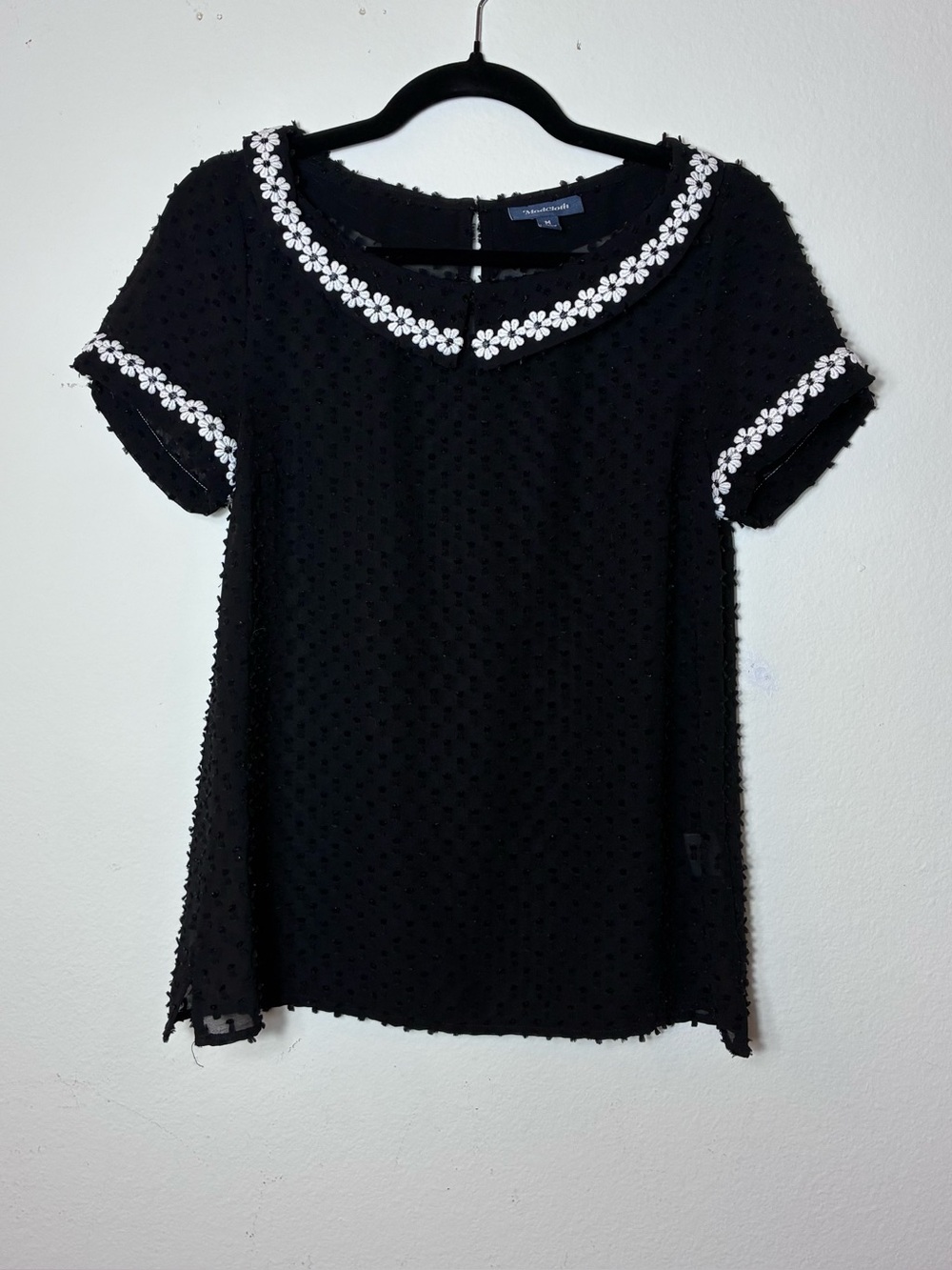 ModCloth Black Swiss Dot Peter‎ Pan Collar Blouse White Floral Embroidered Top